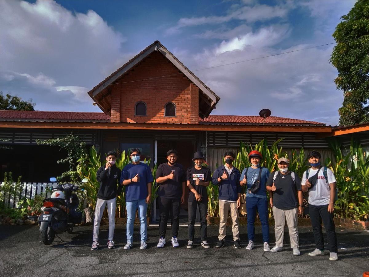 Хостел Dorm Master Padang Mat Sirat Экстерьер фото
